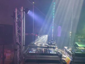 DJ Set mit Beleuchtung